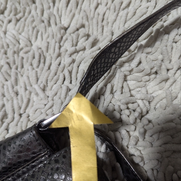 Michael Kors silver monochrome print Crossbody bag - Picture 2 of 8